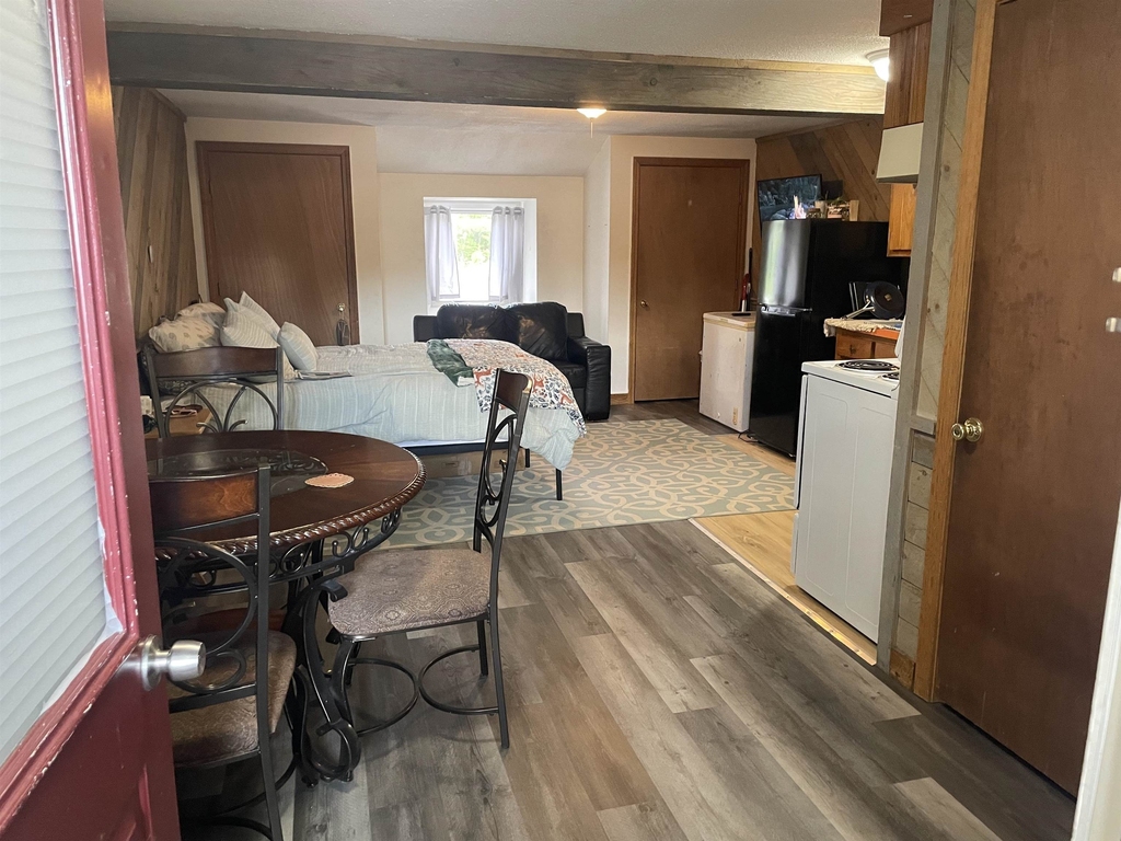 748 Calef - Photo 1
