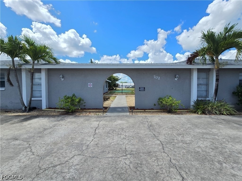 702 Se 47th Street - Photo 2