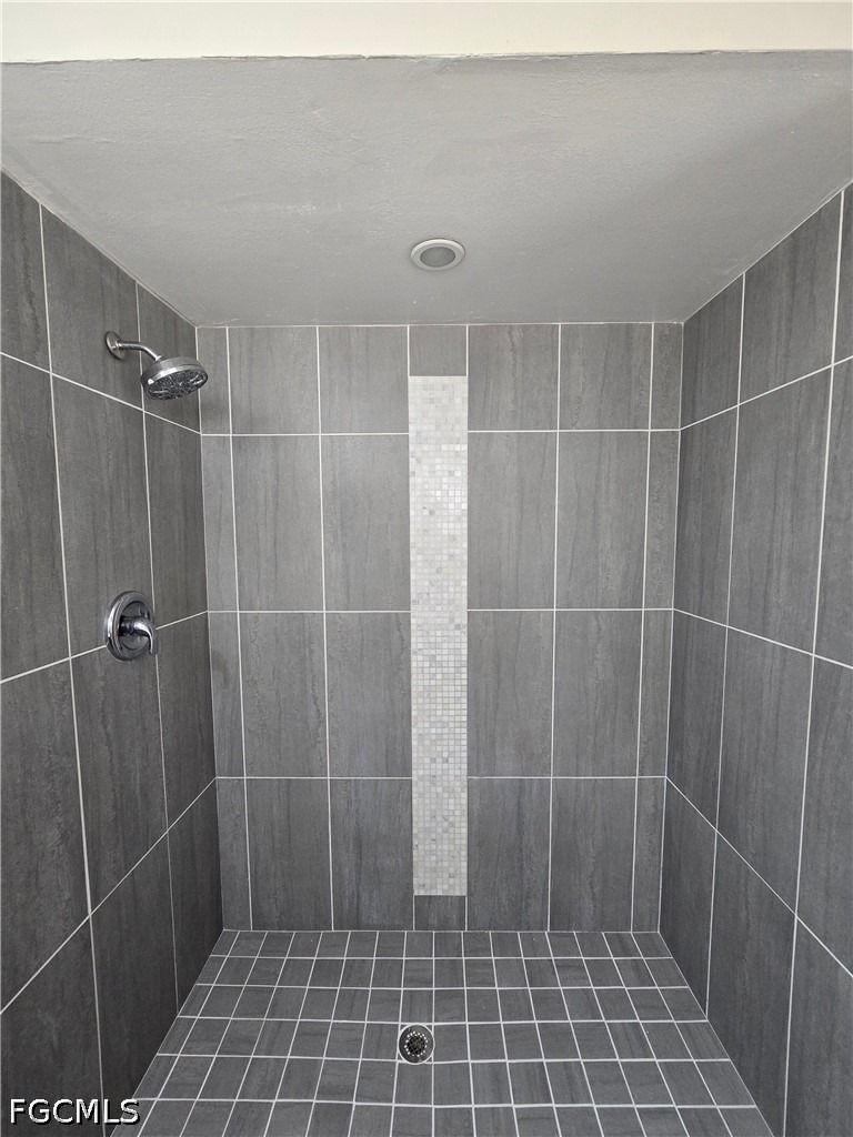 702 Se 47th Street - Photo 10