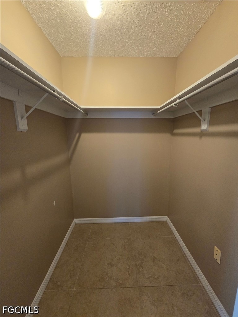 702 Se 47th Street - Photo 8