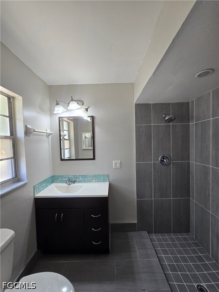 702 Se 47th Street - Photo 9