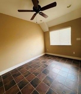 1045 Bonner St - Photo 11