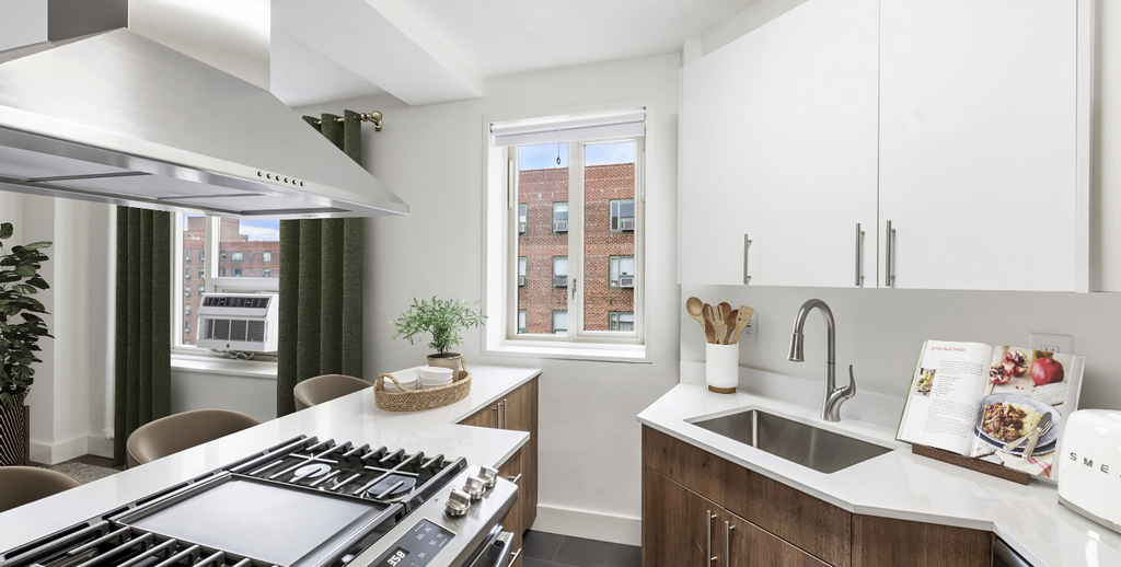 East 23rd Street - Photo 3
