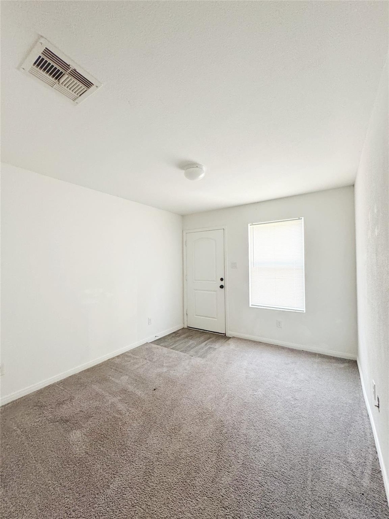 245 Water Oak - Photo 1