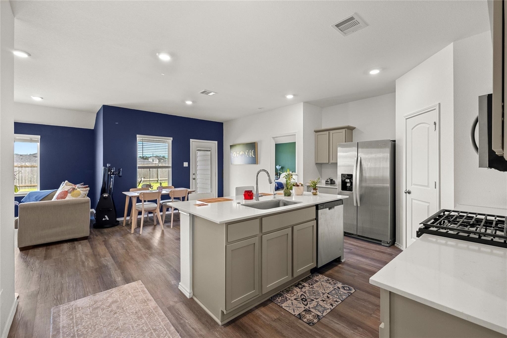 15726 Majestic Evergreen Way - Photo 6