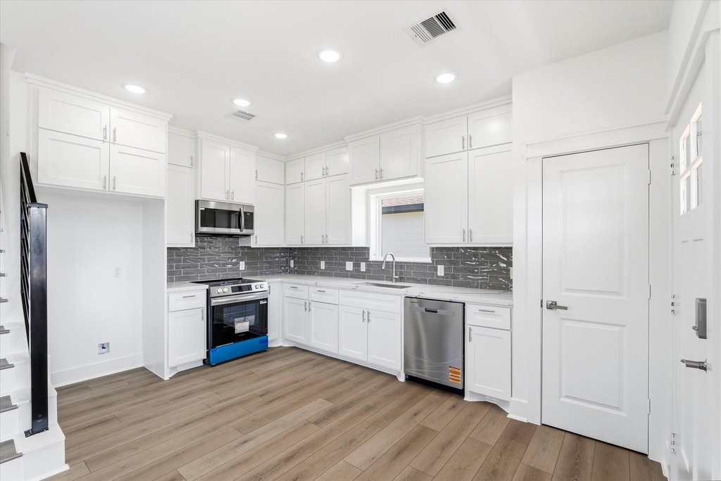 230 S Y Street - Photo 0