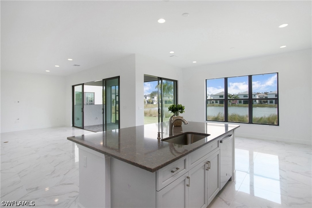 20195 Ainsley Street - Photo 15