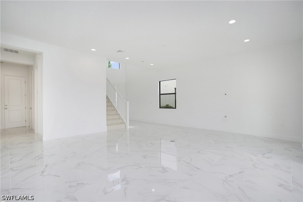 20195 Ainsley Street - Photo 8