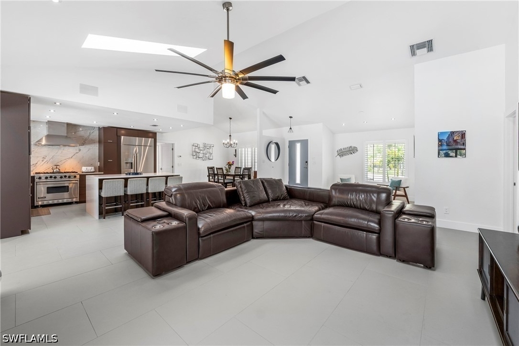 3631 1st Avenue Nw - Photo 3