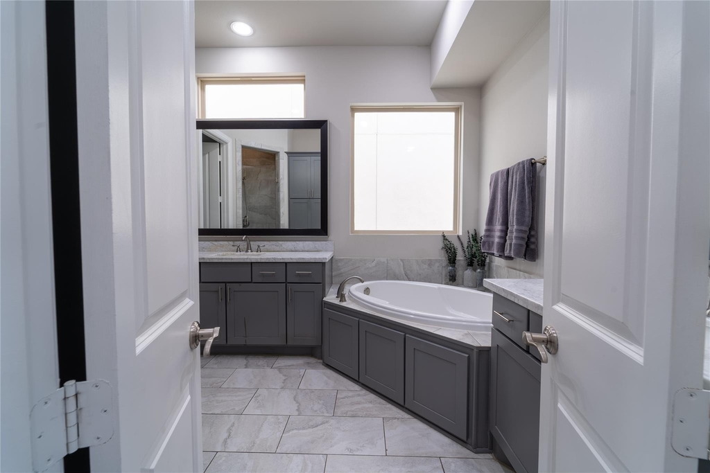 4008 Barnes Street - Photo 24