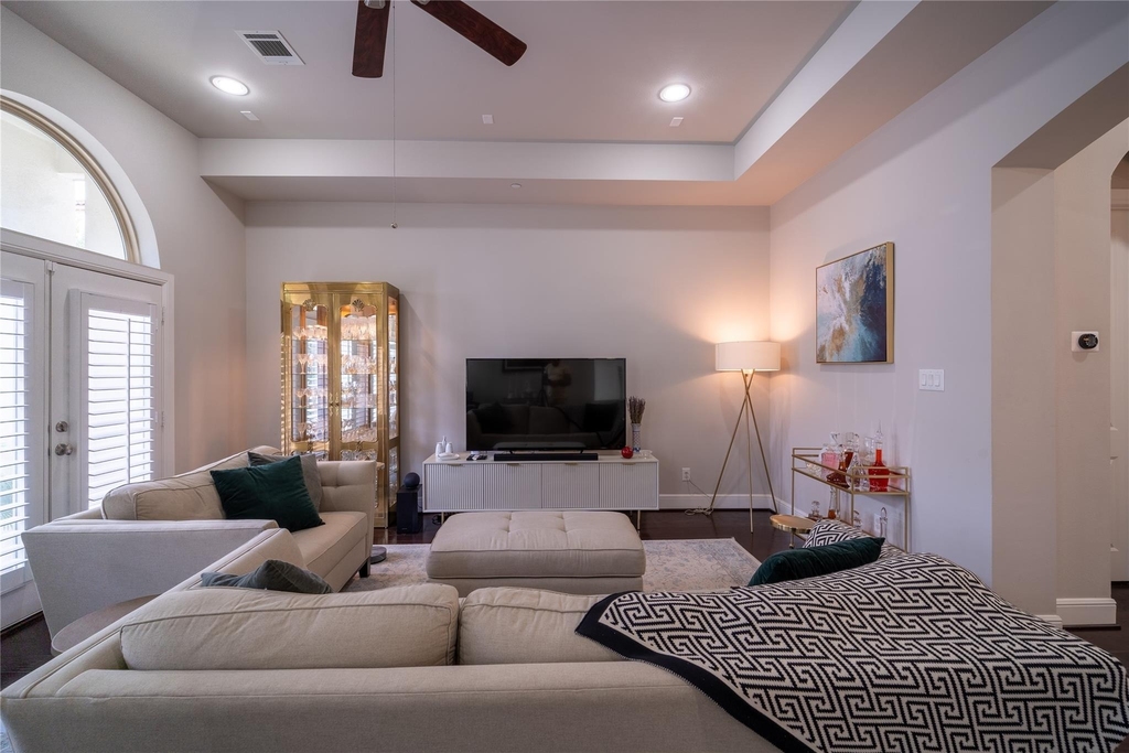 4008 Barnes Street - Photo 9