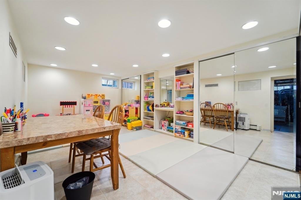 324 Brook - Photo 34