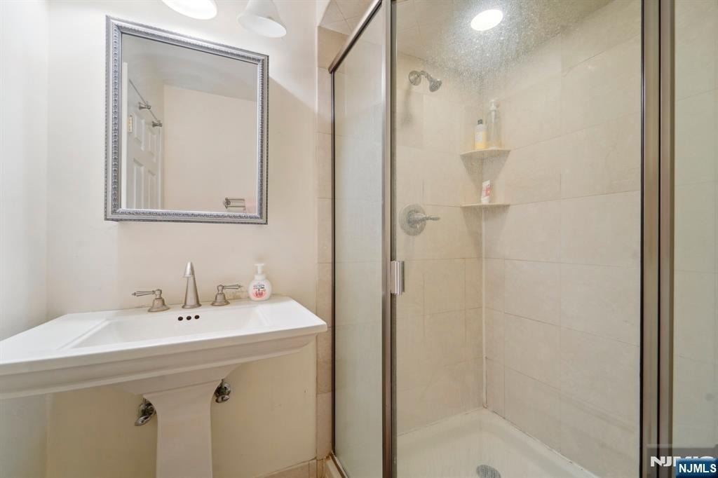 324 Brook - Photo 28