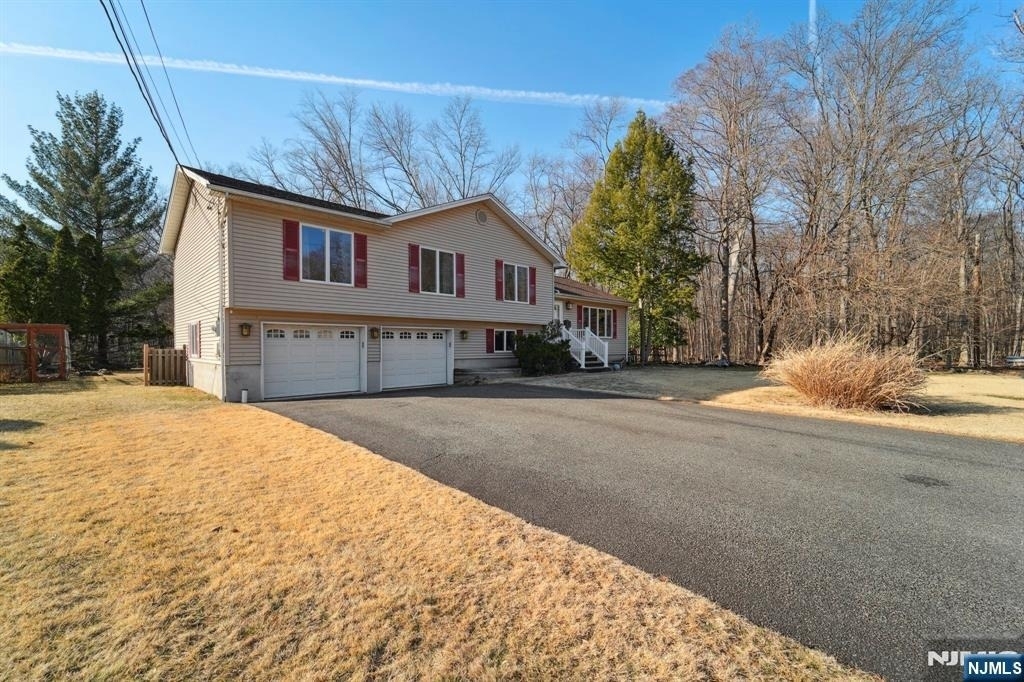 324 Brook - Photo 2
