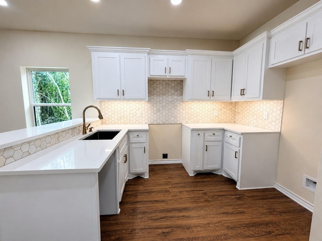 4196 Sam Houston - Photo 2