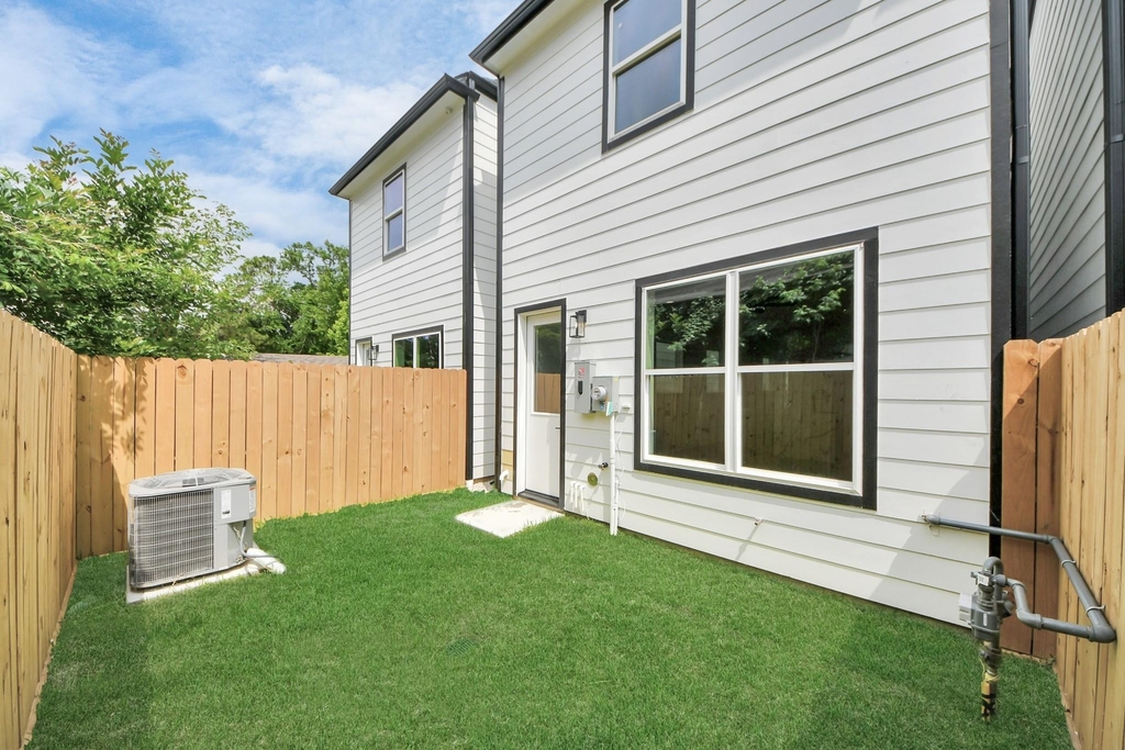 5029 Broom Street - Photo 18