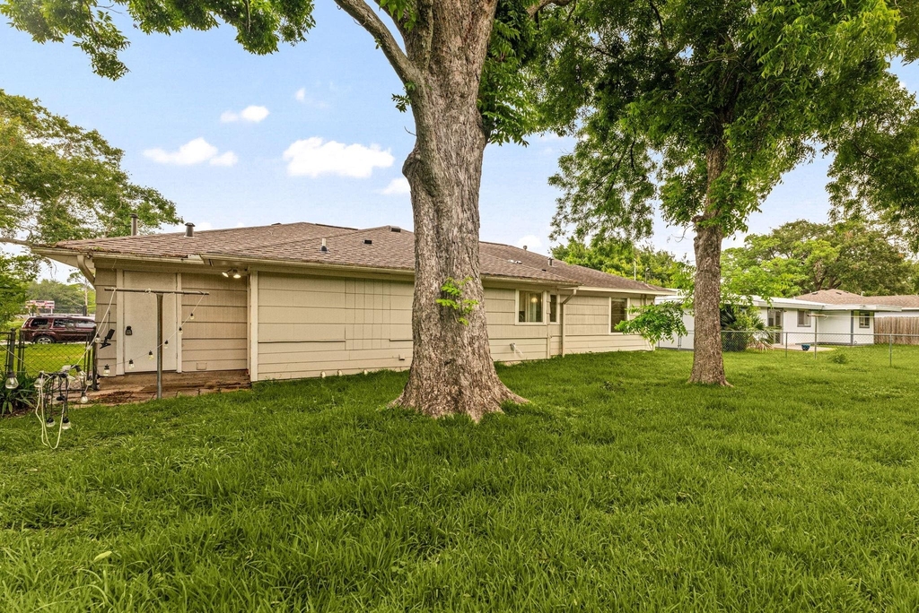 5127 Maple Street - Photo 19