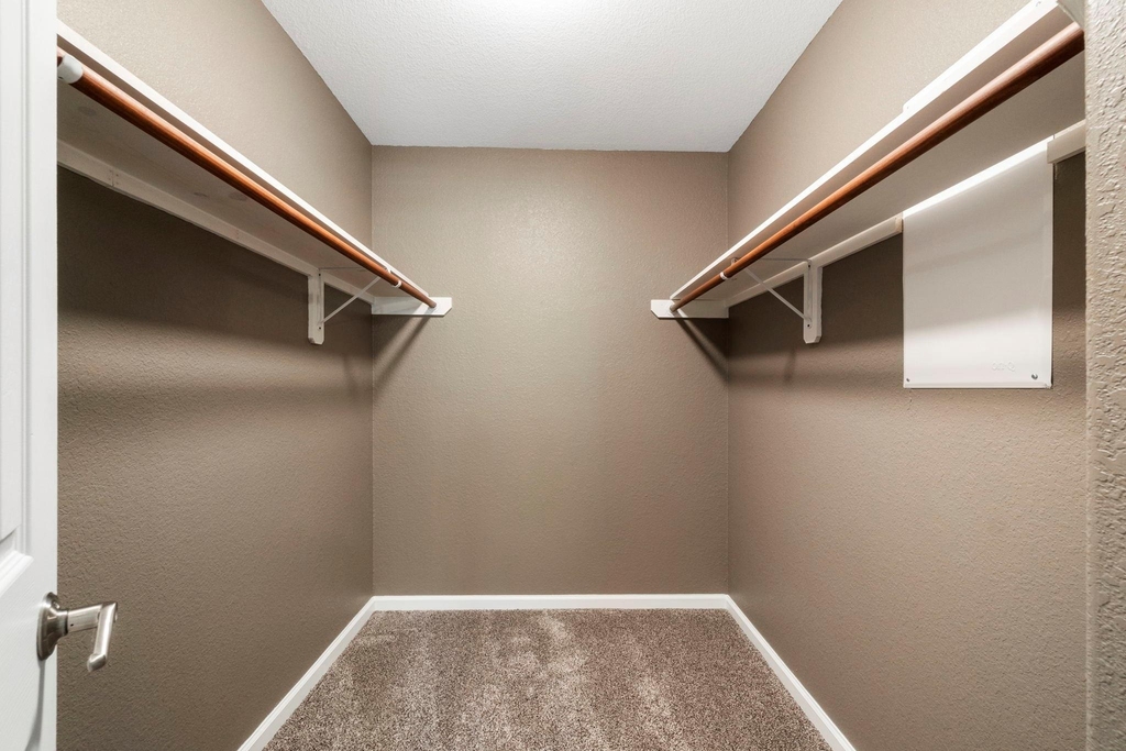 19 Shimmer Pond Place - Photo 26