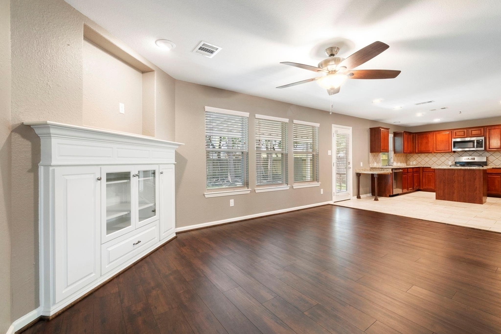 19 Shimmer Pond Place - Photo 10