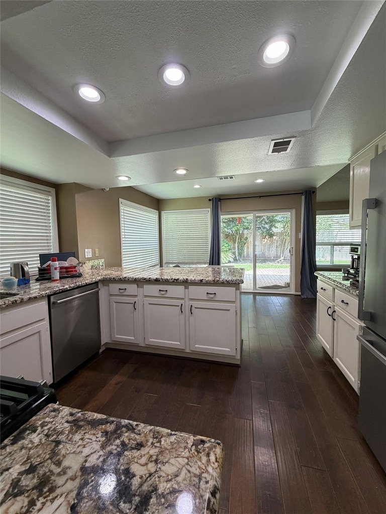 2211 Brook View Lane - Photo 2