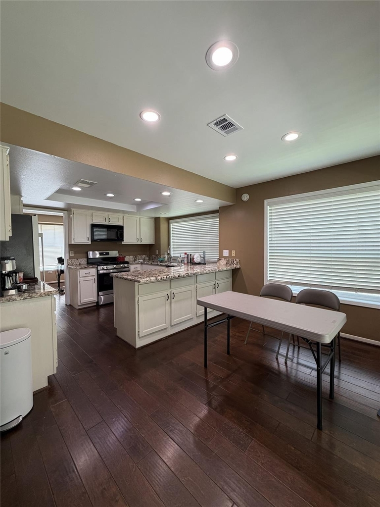 2211 Brook View Lane - Photo 3