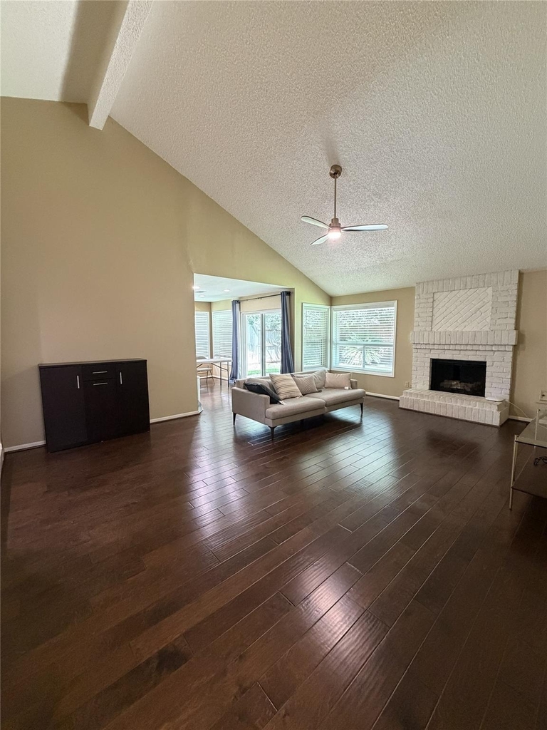 2211 Brook View Lane - Photo 4