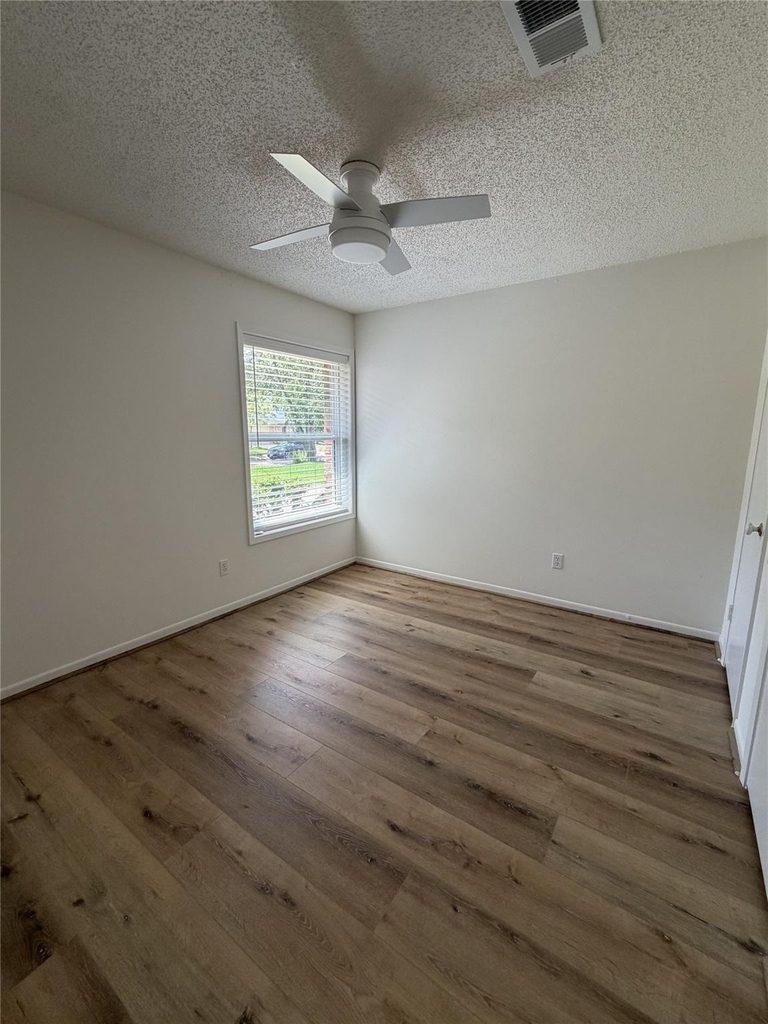 2211 Brook View Lane - Photo 10