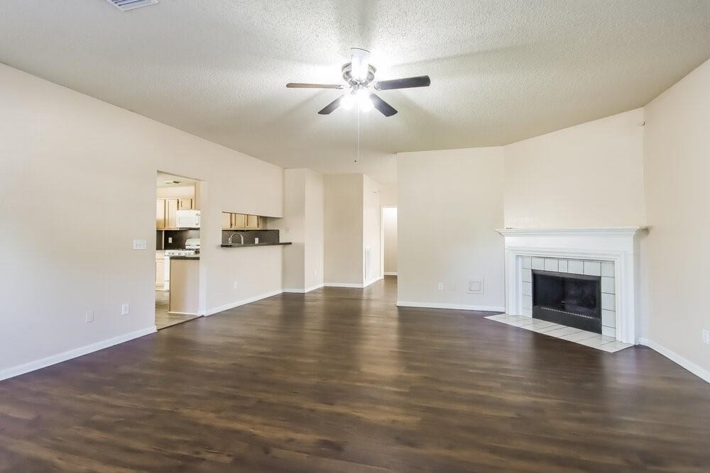 7131 Maple Walk Drive - Photo 3