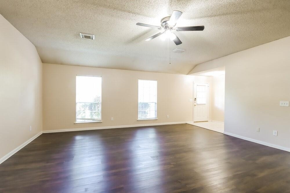 7131 Maple Walk Drive - Photo 2