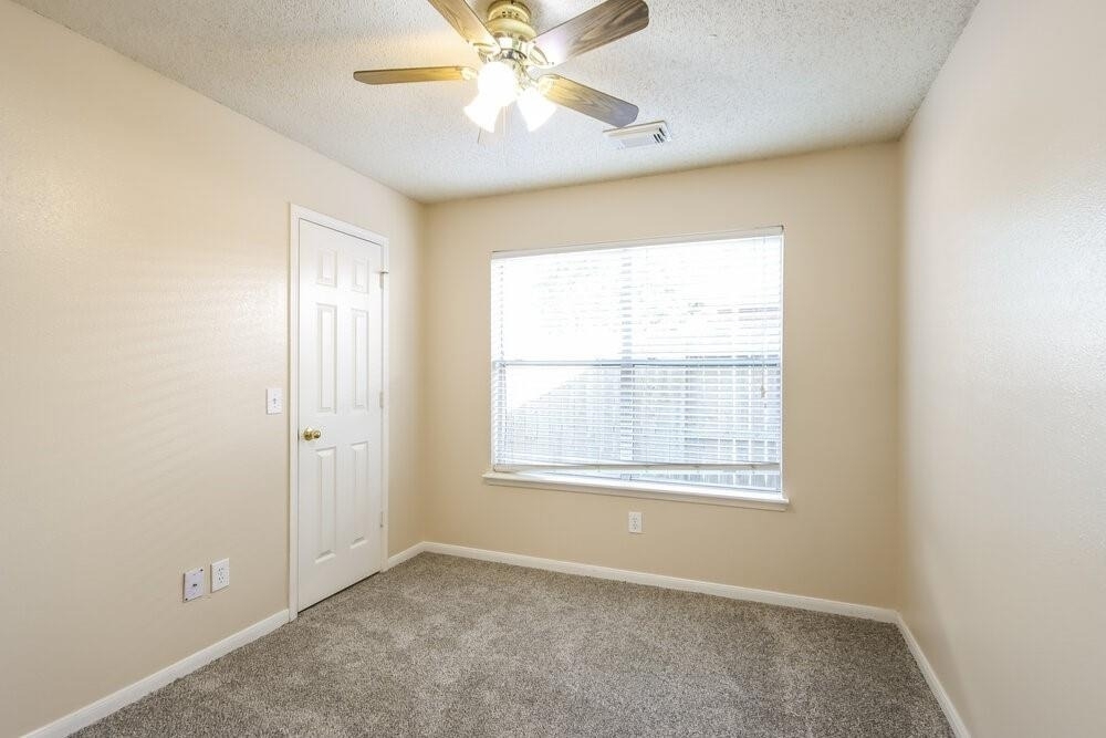 7131 Maple Walk Drive - Photo 11