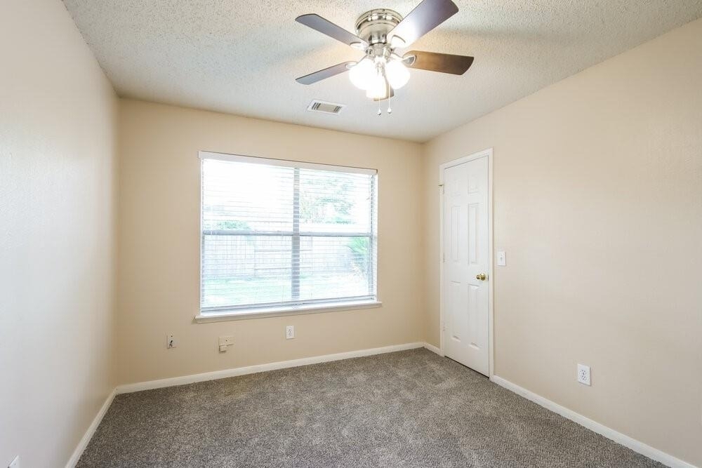 7131 Maple Walk Drive - Photo 10