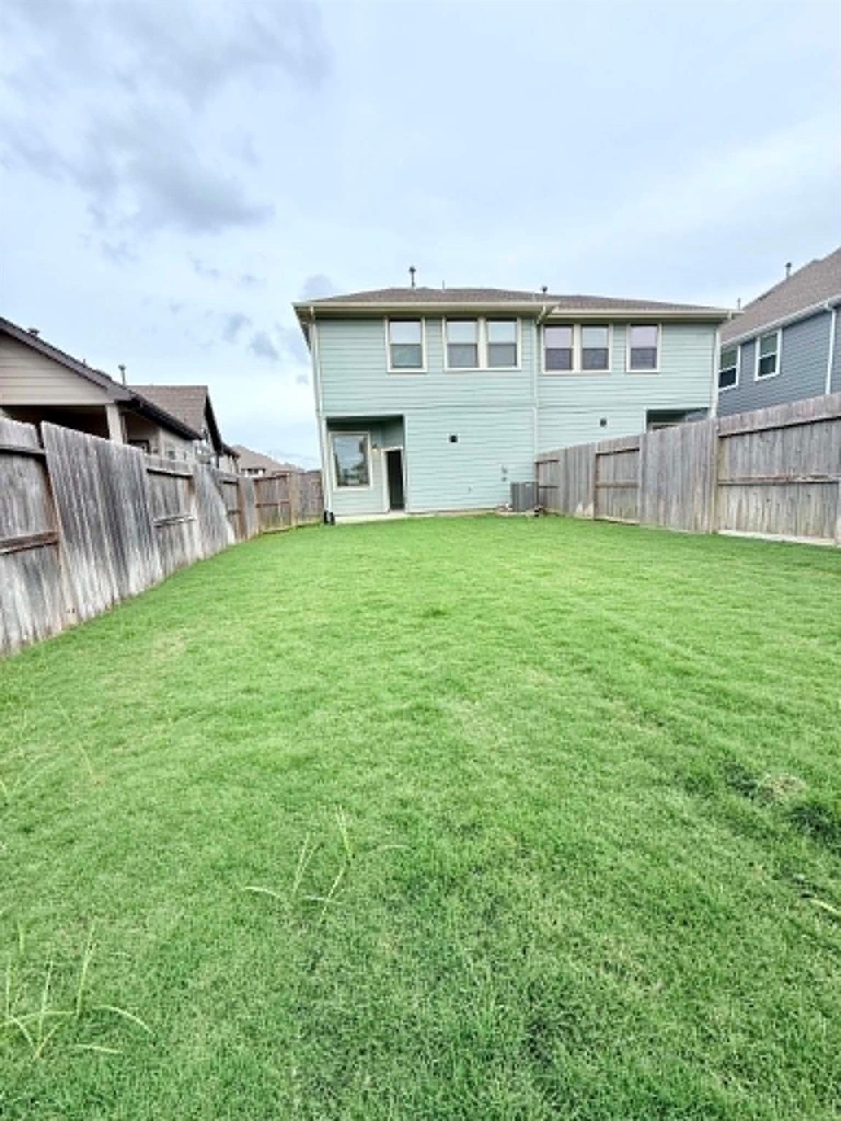1539 Crystal Stream Drive - Photo 32