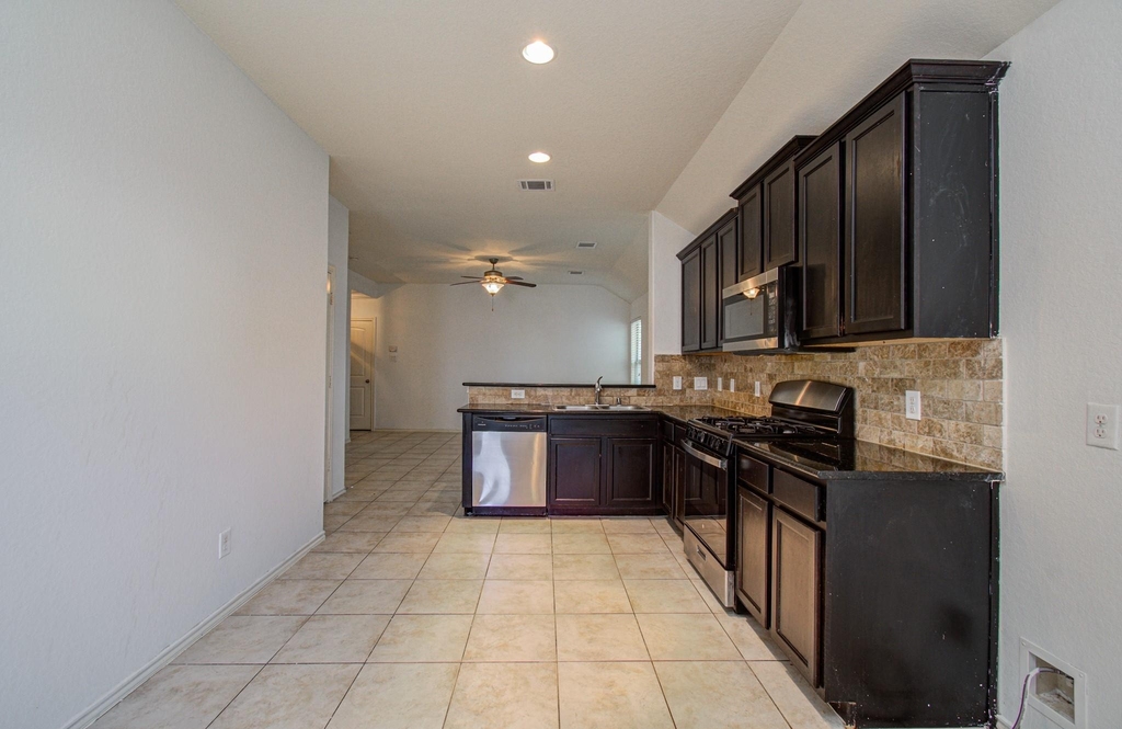 13822 Roman Ridge Lane - Photo 12