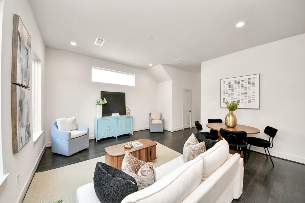9448 Kerrwood Lane - Photo 10