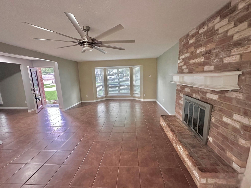 17502 Cassina Drive - Photo 13