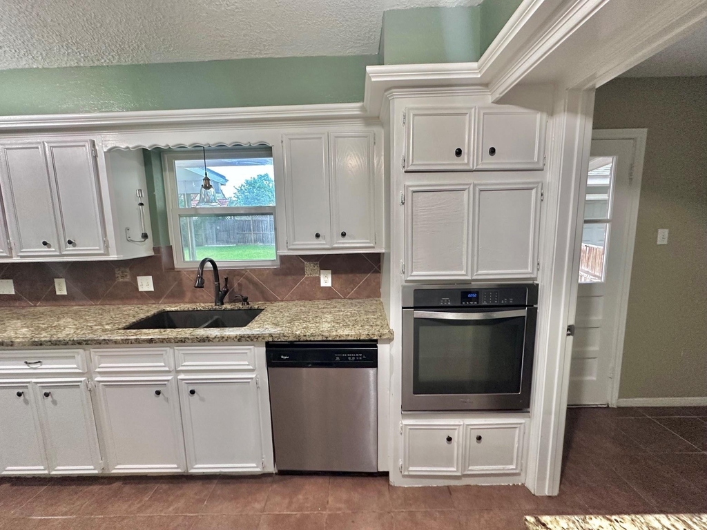 17502 Cassina Drive - Photo 18