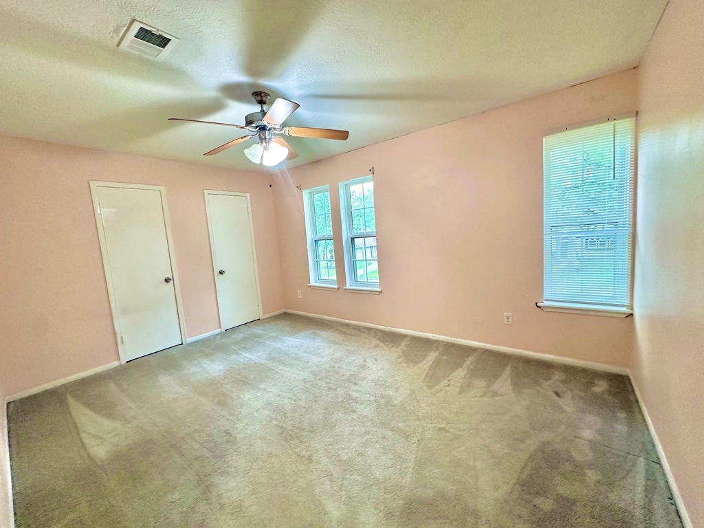 17502 Cassina Drive - Photo 25