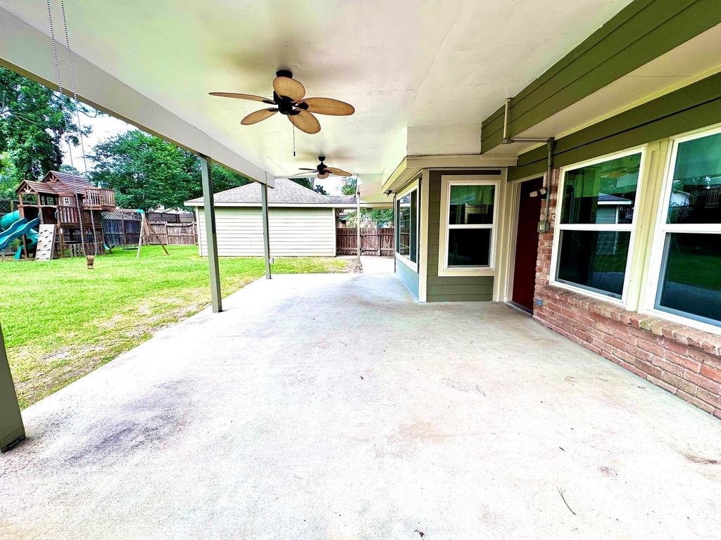 17502 Cassina Drive - Photo 35