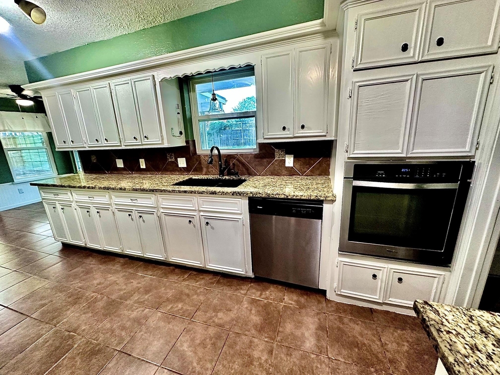 17502 Cassina Drive - Photo 16