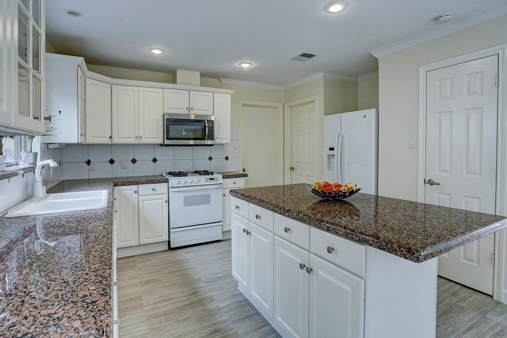 13819 Starhill Court - Photo 4