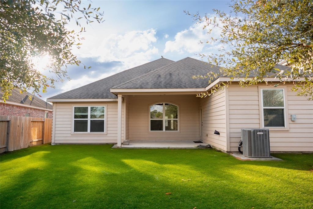 7635 Daisy Port Lane - Photo 14