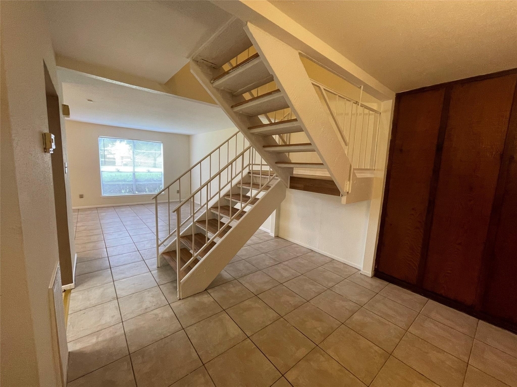 4079 Young Street - Photo 3