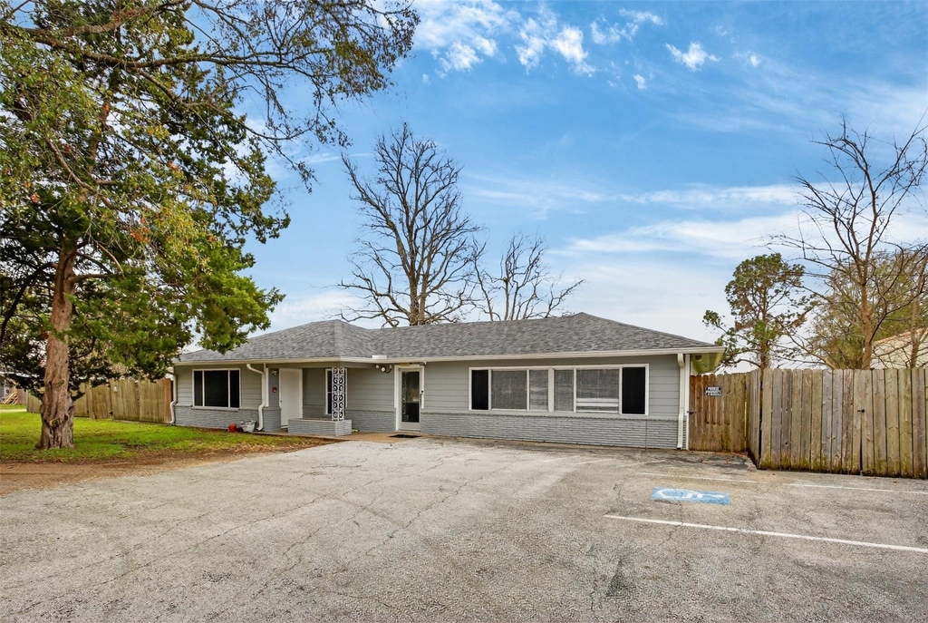 5109 E 5th Street - Photo 3