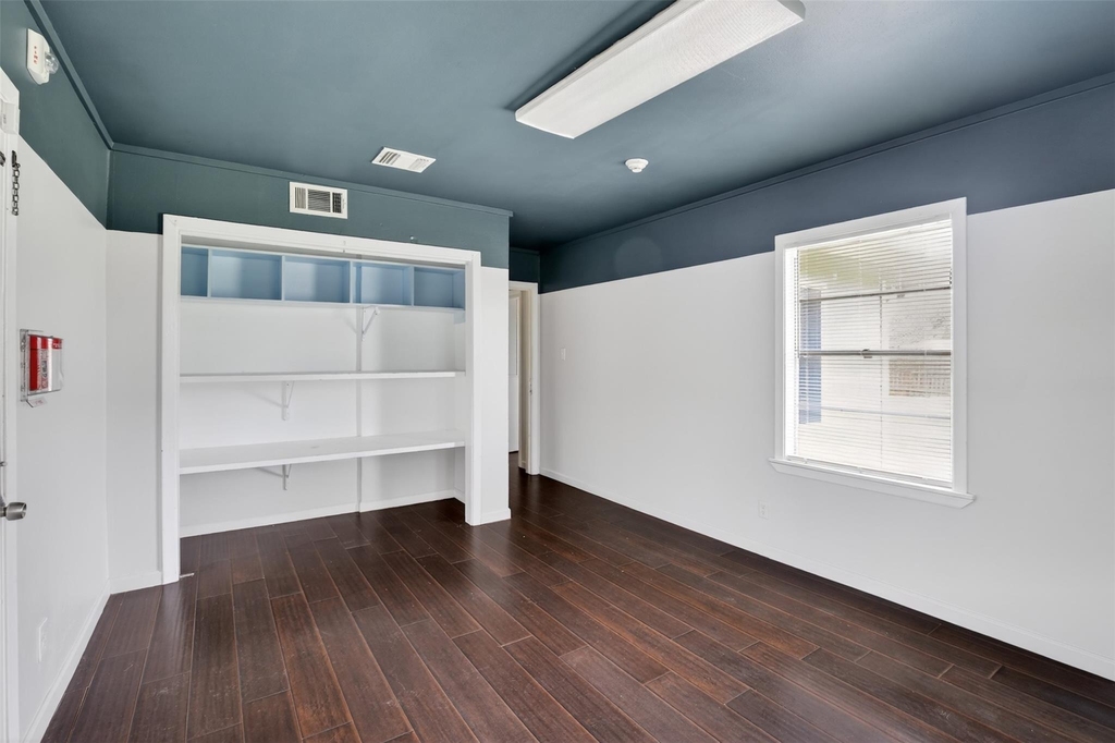 5109 E 5th Street - Photo 24