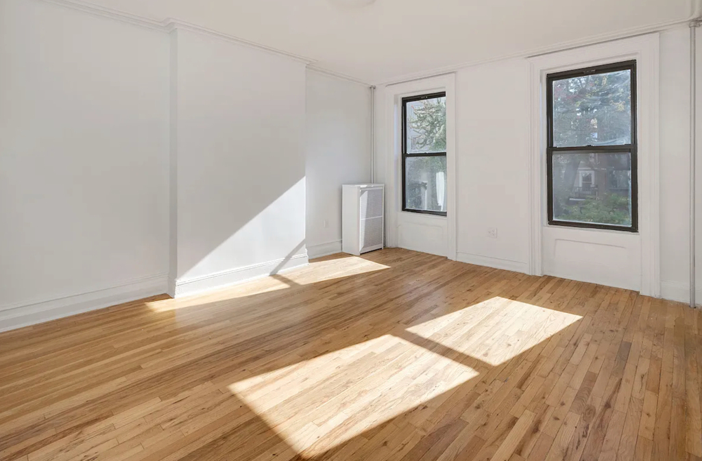538 Pacific Street - Photo 3