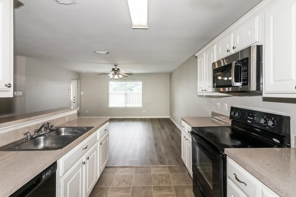 6919 Garnet Trail Lane - Photo 5