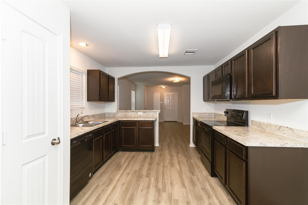 13827 Winding Path Lane - Photo 2