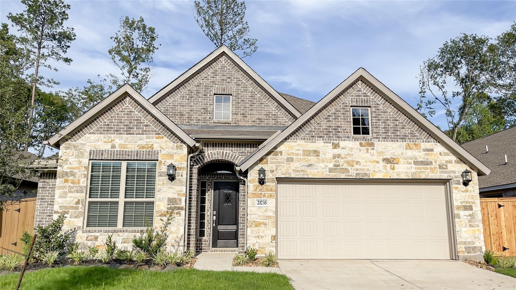 21735 N Enchanted Rock Dr - Photo 0