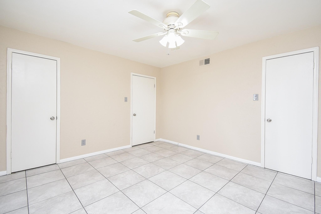 2507 Montrose Boulevard - Photo 20
