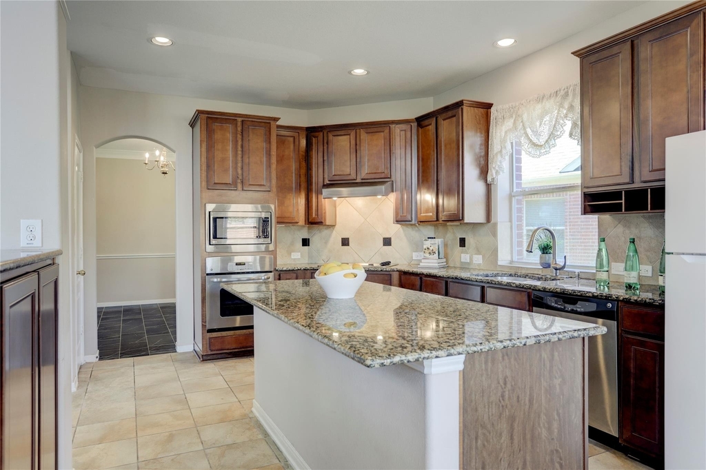 13419 Sunset Bay Lane - Photo 10